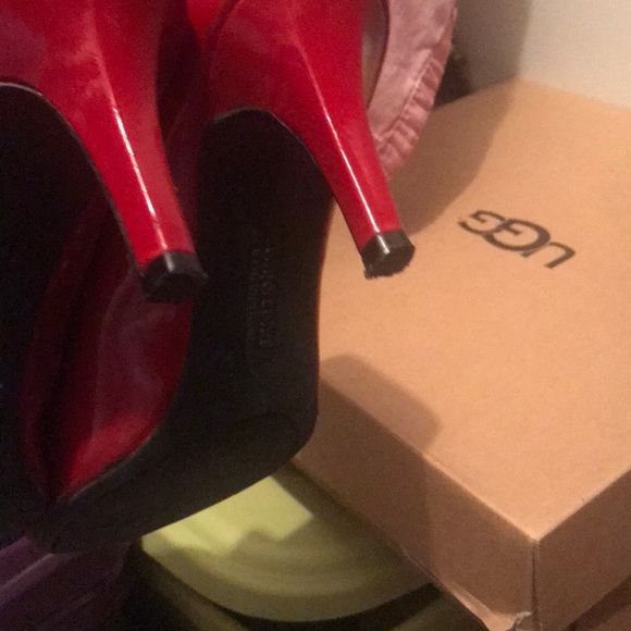 Red heels - Picture 2 of 4